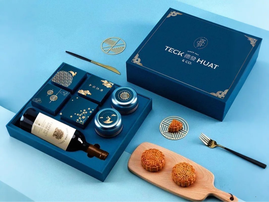bo-suu-tap-banh-trung-thu-khach-san-5-sao-cao-cap-menu-set-qua-tang-tra-banh-ruou-nhe